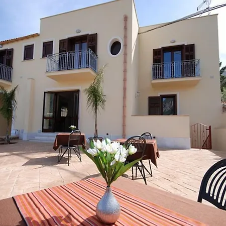 Отель Trigrana Vacanze 2*