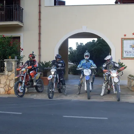 Trigrana Vacanze ホテル 2*