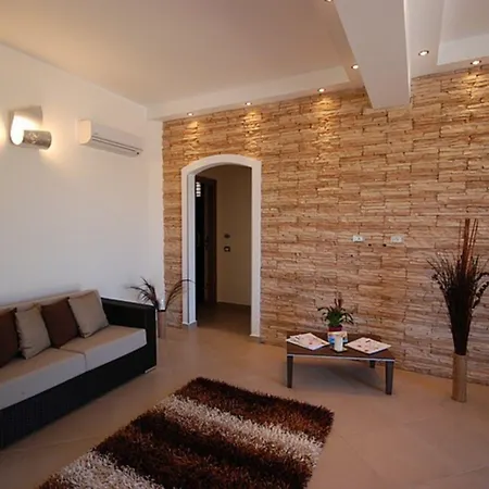 Trigrana Vacanze ホテル カステッルッツォ