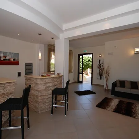 Trigrana Vacanze ホテル