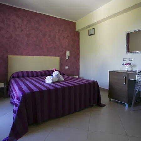 Trigrana Vacanze ホテル カステッルッツォ